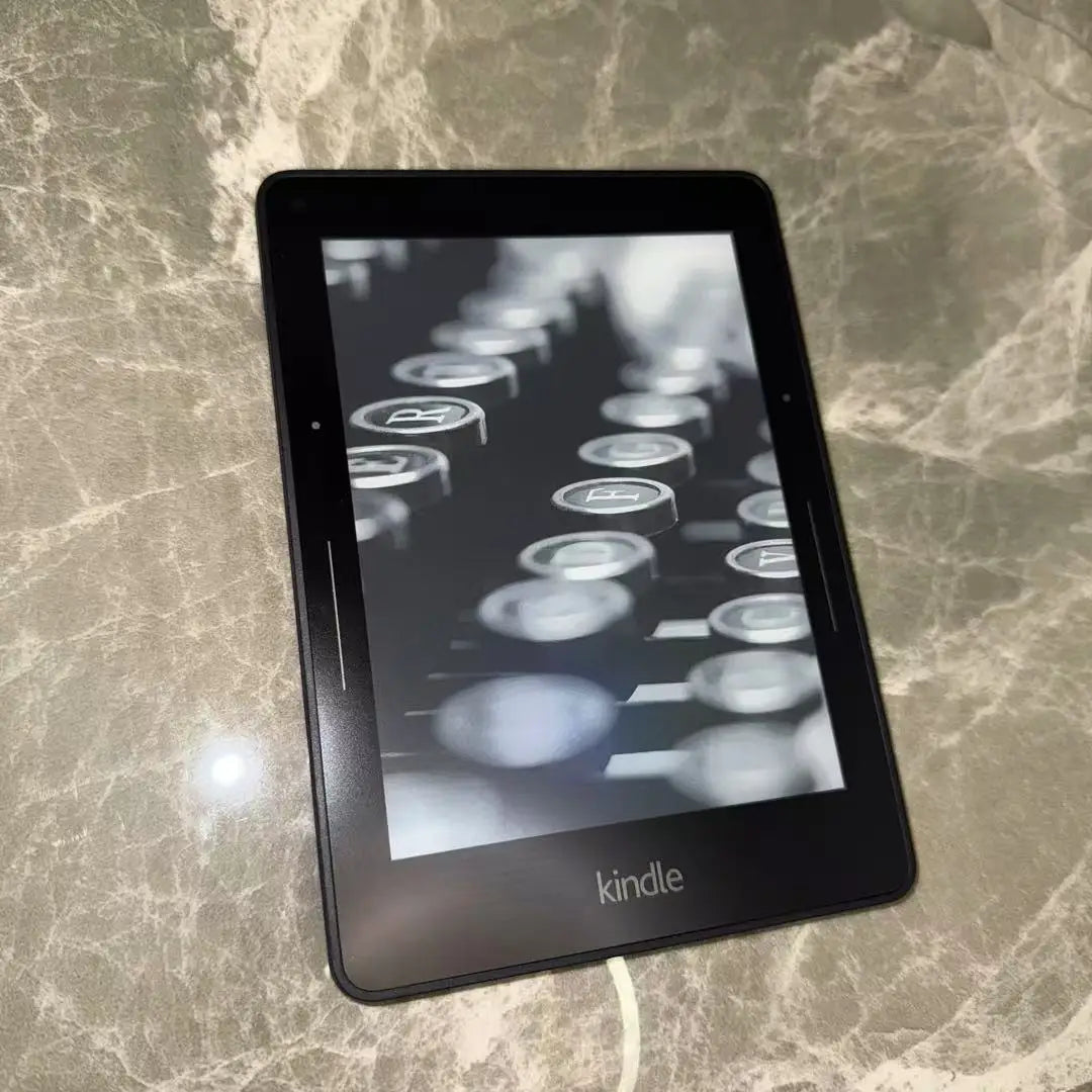 Kindle Voyage Used E-Book Reader Built in Light 6 Inch 4GB Ebook E-Ink Book E Book E-Paper E Ink Display PDF
