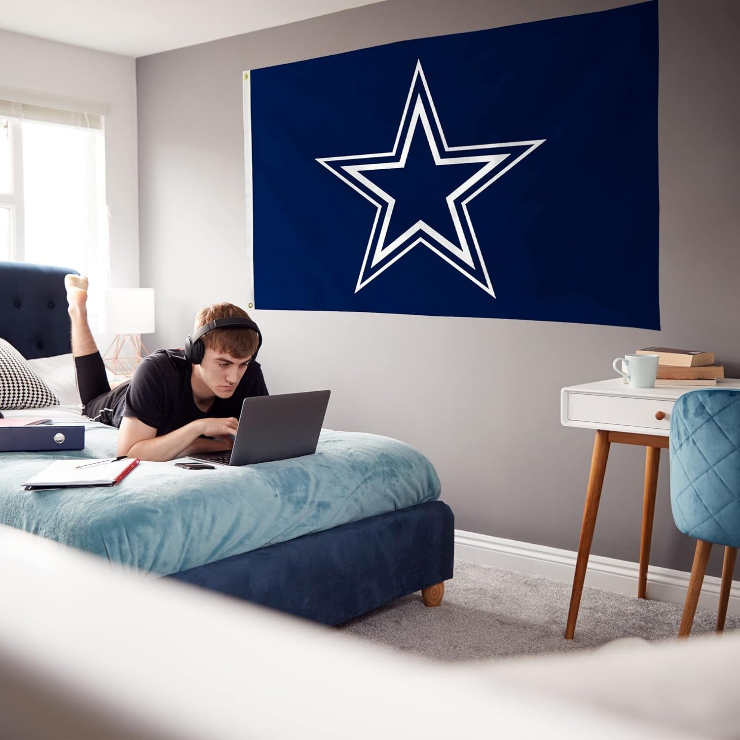 NFL Standard 3' X 5' Banner Flag Single Sided - Indoor or Outdoor - Home Décor